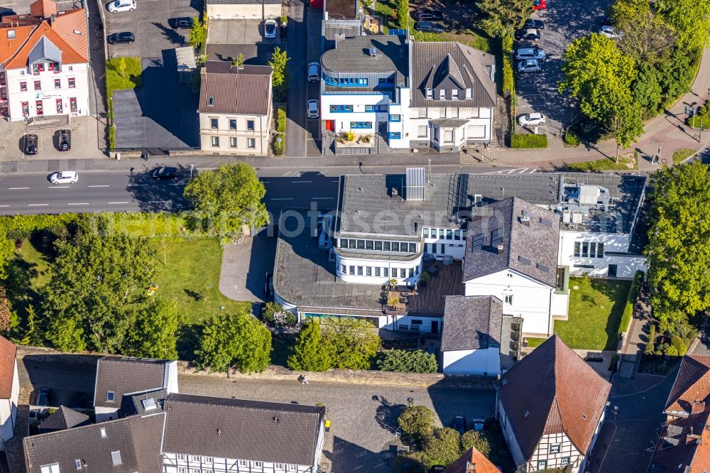 Unna from the bird's eye view: Publishing house complex of the press and media house Hellweger Anzeiger and Westfaelische Randschau on Wasserstrasse in Unna in the state North Rhine-Westphalia, Germany