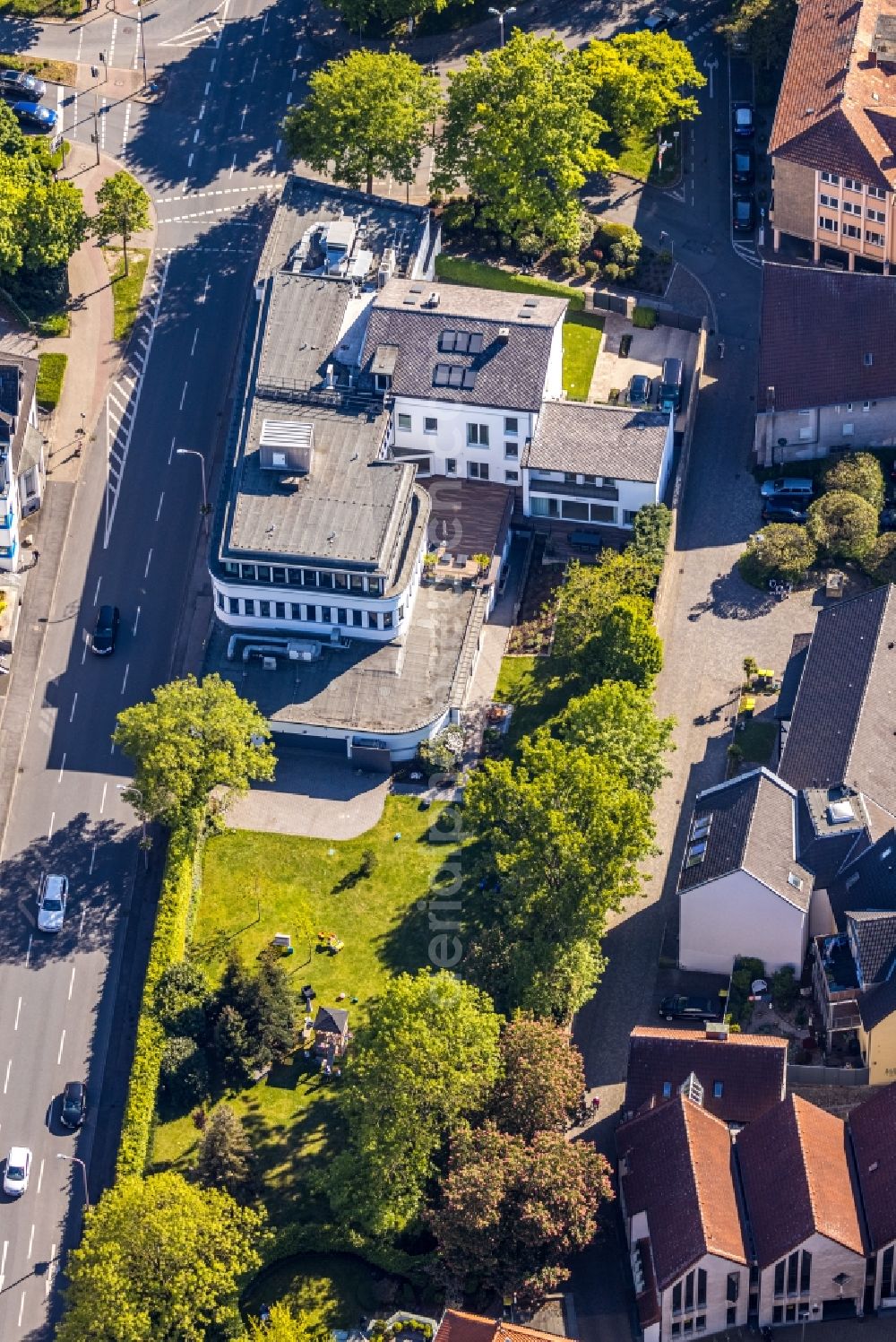 Unna from above - Publishing house complex of the press and media house Hellweger Anzeiger and Westfaelische Randschau on Wasserstrasse in Unna in the state North Rhine-Westphalia, Germany