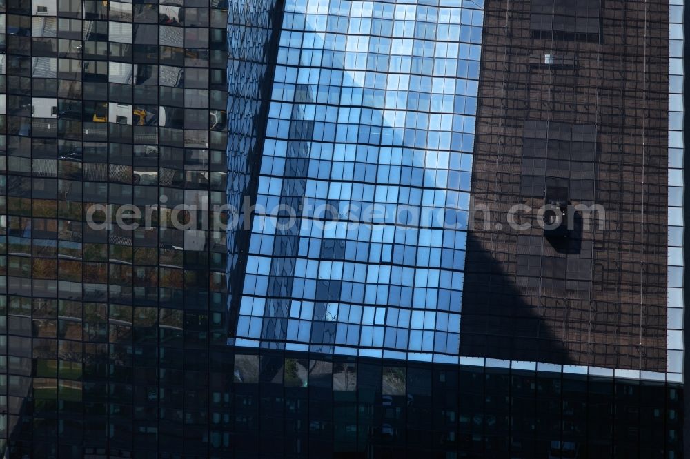 Aerial image München - Publishing house complex of the press and media house with mirror-glass facade on Hutschiner Strasse in the district of Bogenhausen in Munich in the state Bavaria, Germany