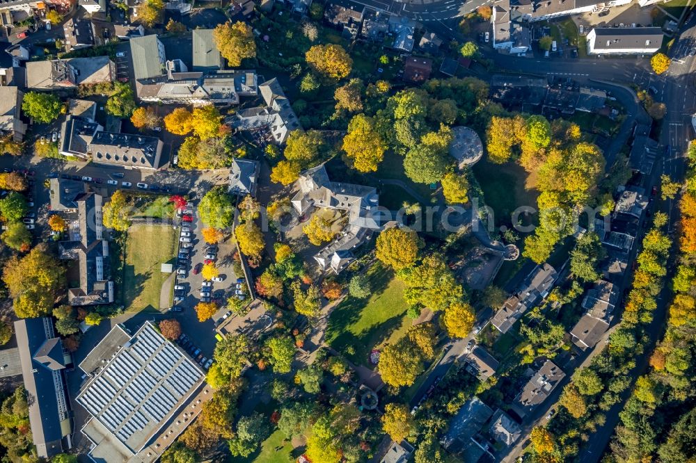 Siegen from the bird's eye view: Building complex in the park of the castle Oberes Schloss in Siegen in the state North Rhine-Westphalia