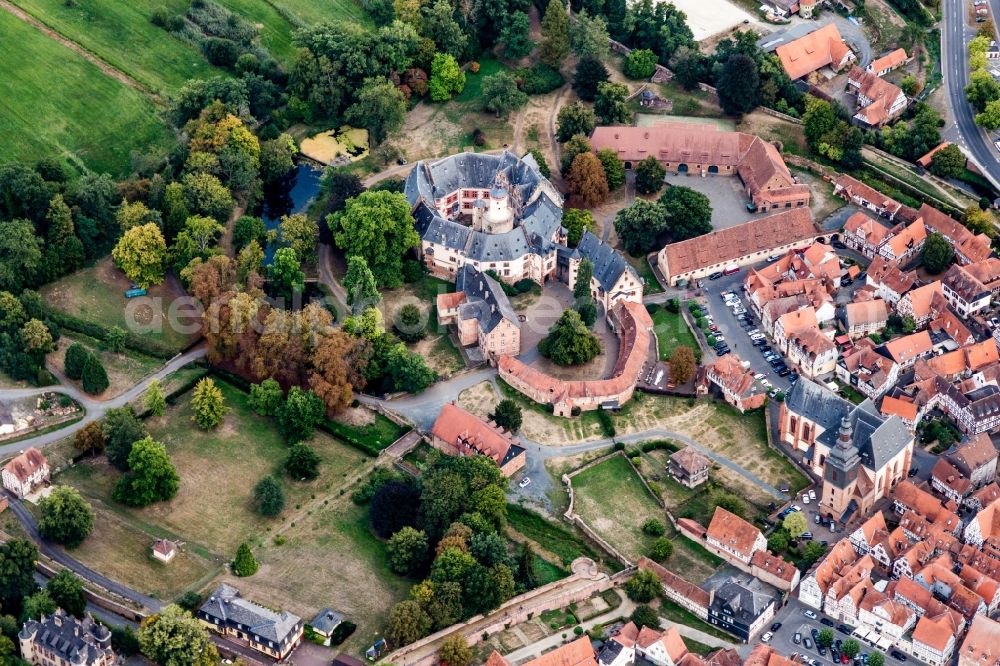 Büdingen from the bird's eye view: Building complex in the park of the castle Buedingen in Buedingen in the state Hesse, Germany