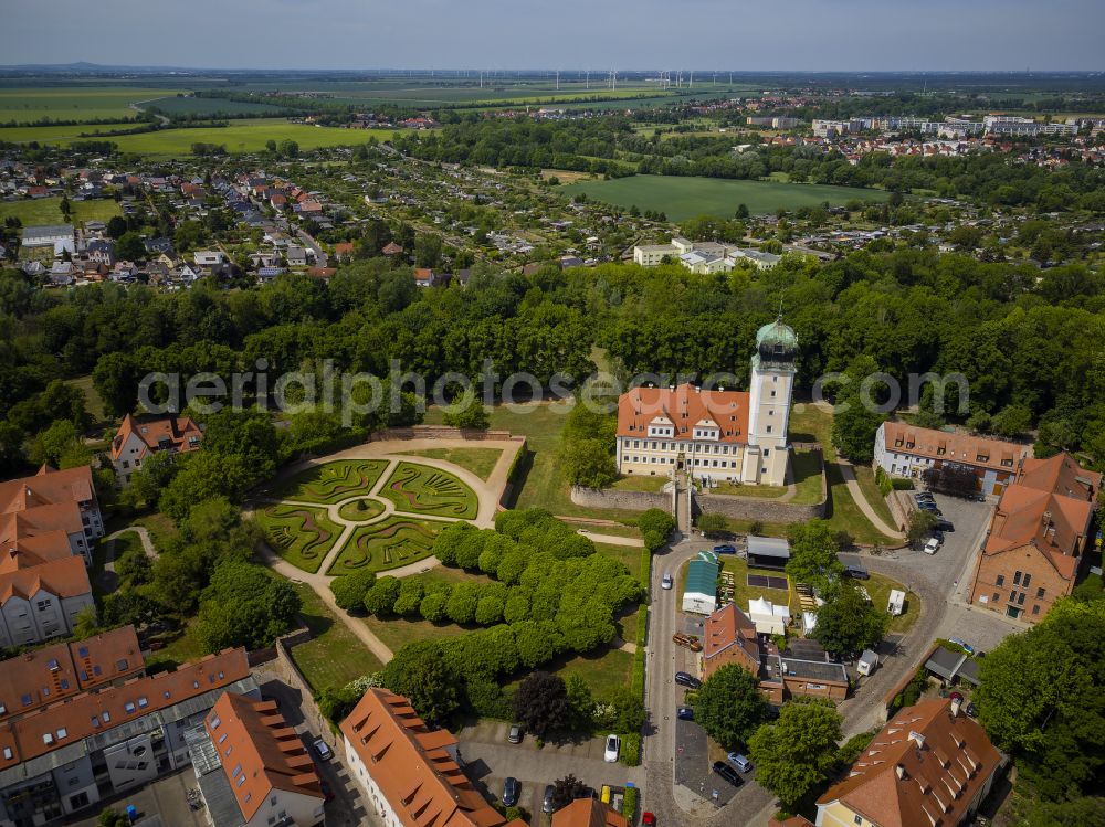 Delitzsch from the bird's eye view: Building complex in the castle park of the Baroque castle and baroque garden Delitzsch in the federal state of Saxony