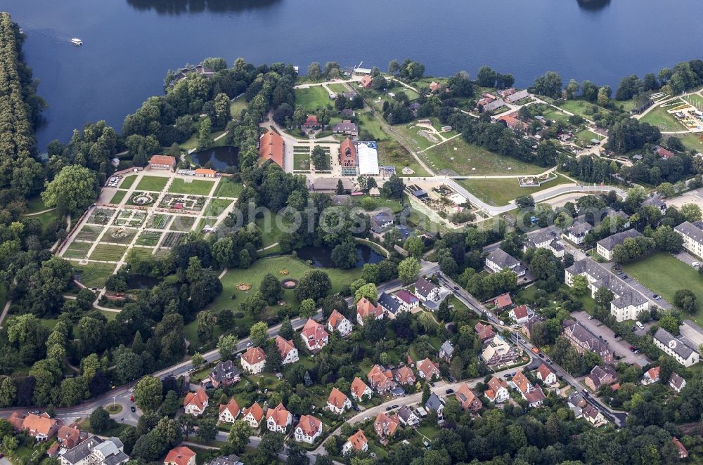 Eutin from the bird's eye view: Complex of buildings in the castle park of castle Eutin in Eutin in the federal state Schleswig-Holstein