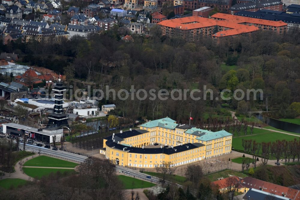 Frederiksberg from the bird's eye view: Building complex in the park of the castle Frederiksberg Palace on Roskildevej in Frederiksberg in Region Hovedstaden, Denmark