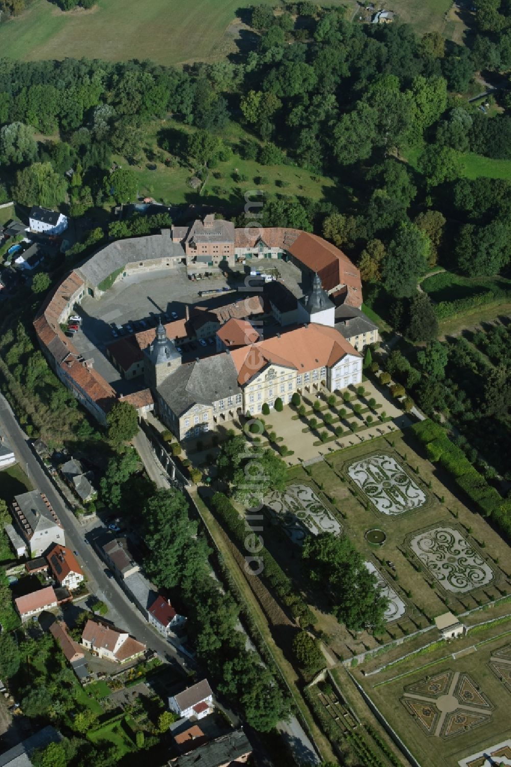 Aerial image Hundisburg - Building complex in the park of the castle Hundisburg in Hundisburg in the state Saxony-Anhalt