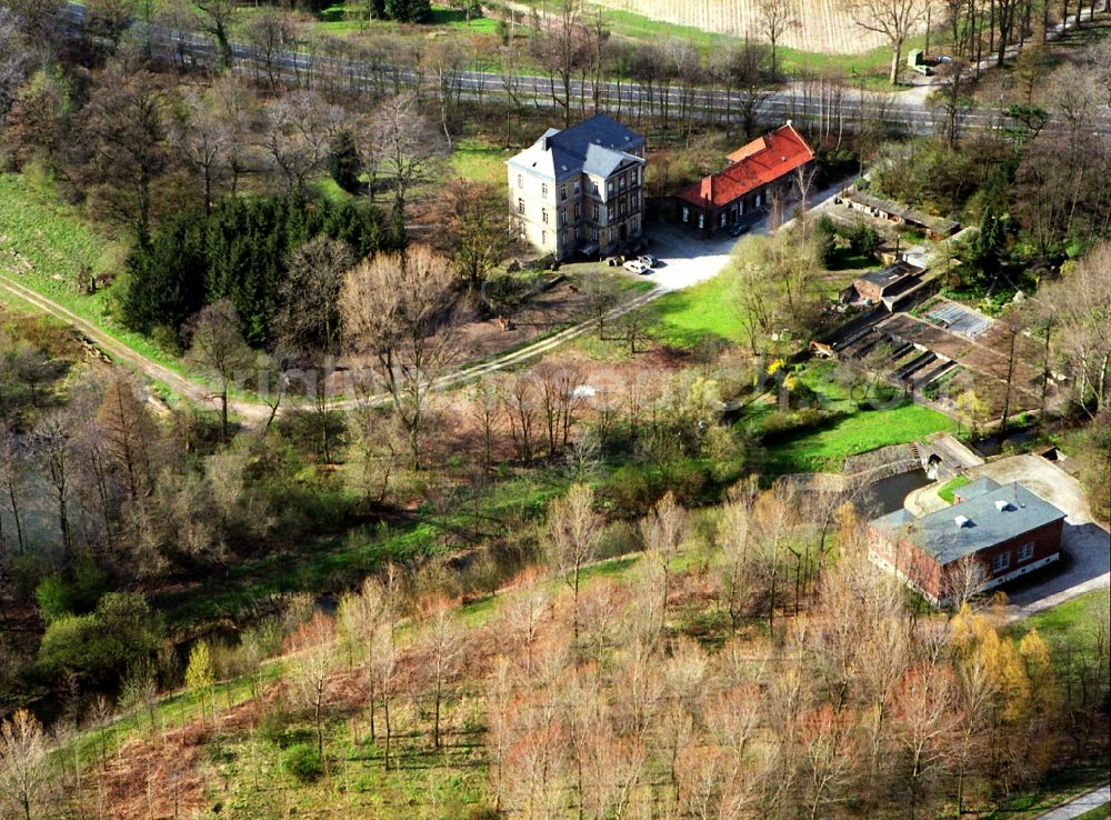 Aerial photograph Rheurdt - Building complex in the park of the castle Leyenburg der Culture & Castles GmbH in Rheurdt in the state North Rhine-Westphalia