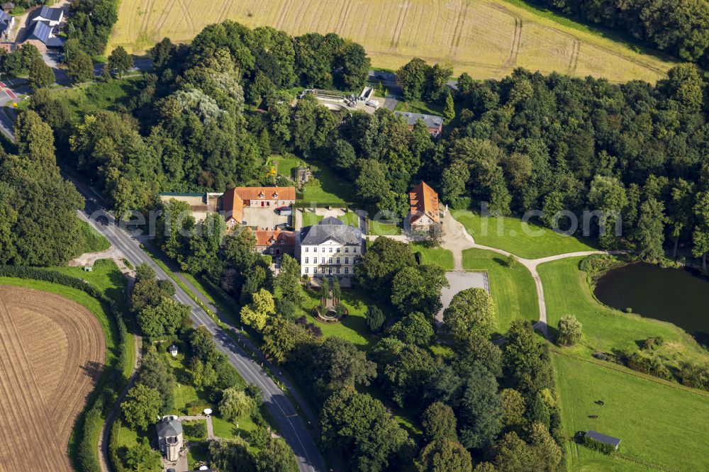 Rheurdt from above - Building complex in the castle park of Leyenburg Castle of Culture & Castles GmbH in Rheurdt in the federal state of North Rhine-Westphalia