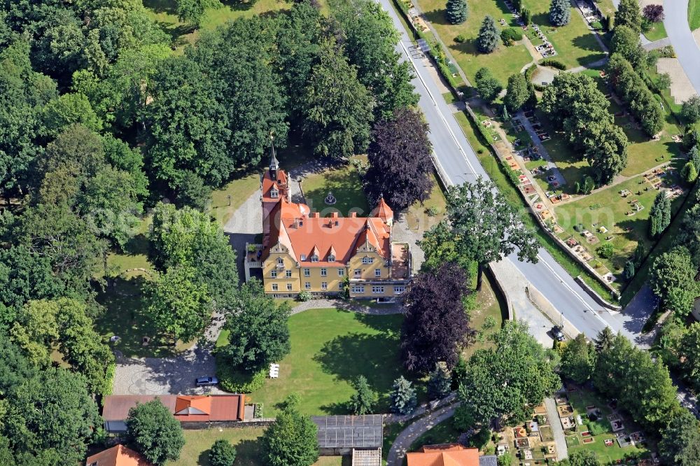 Aerial photograph Taubenheim - Building complex in the park of the castle in Taubenheim in the state Saxony, Germany