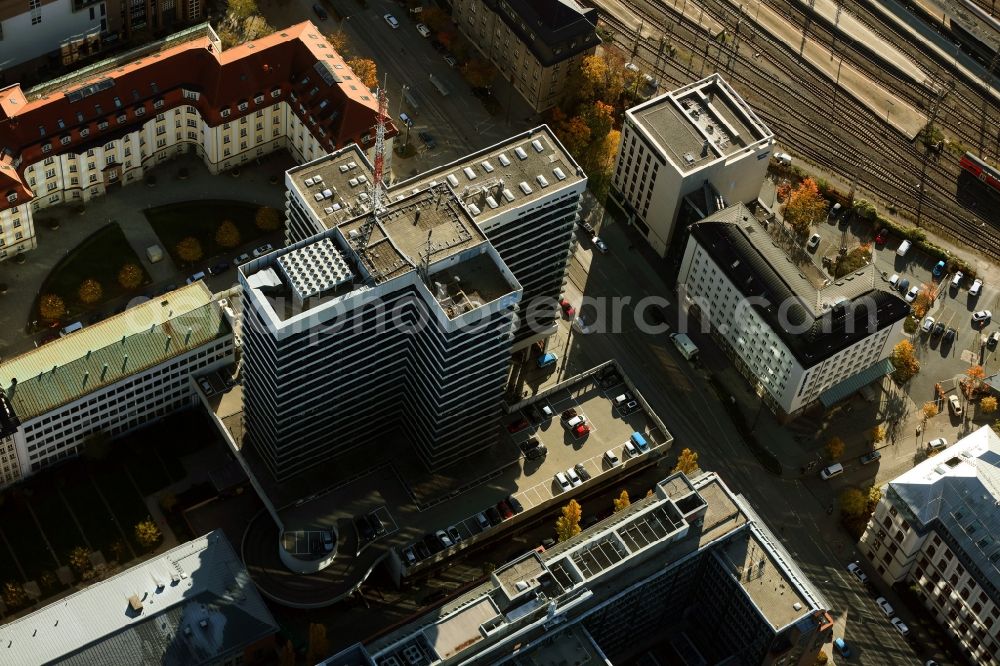 Aerial photograph München - Complex of buildings with satellite dishes on the transmitter broadcasting center BR Bayerischer Rundfunk in the district Maxvorstadt in Munich in the state Bavaria, Germany