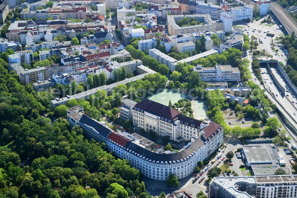 Berlin from above - Complex of buildings with satellite dishes on the transmitter broadcasting center RIAS and Deutschlandfunk on Mettestrasse in the district Schoeneberg in Berlin, Germany