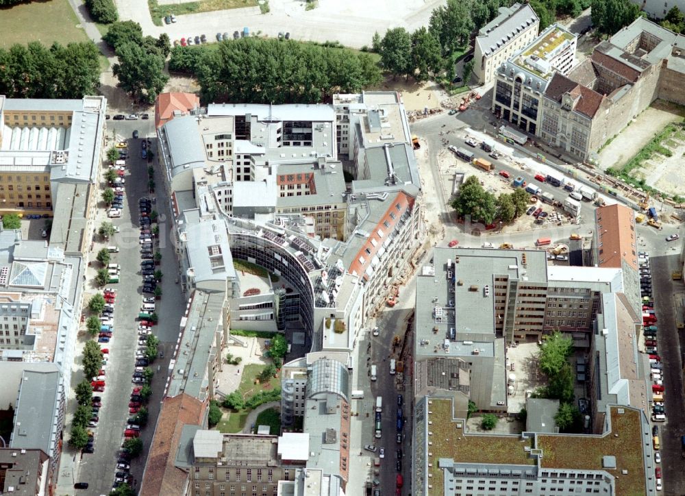 Aerial image Berlin - Complex of buildings with satellite dishes on the transmitter broadcasting center SAT 1 on Jaegerstrasse in the district Mitte in Berlin, Germany