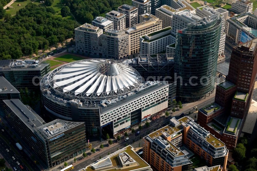 Aerial photograph Berlin - Complex with its high-rise building Sony Center - Bahntower at Potsdamer Platz