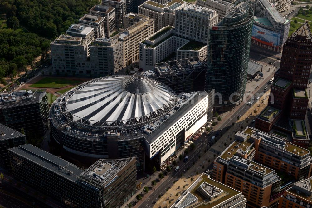 Aerial photograph Berlin - Complex with its high-rise building Sony Center - Bahntower at Potsdamer Platz