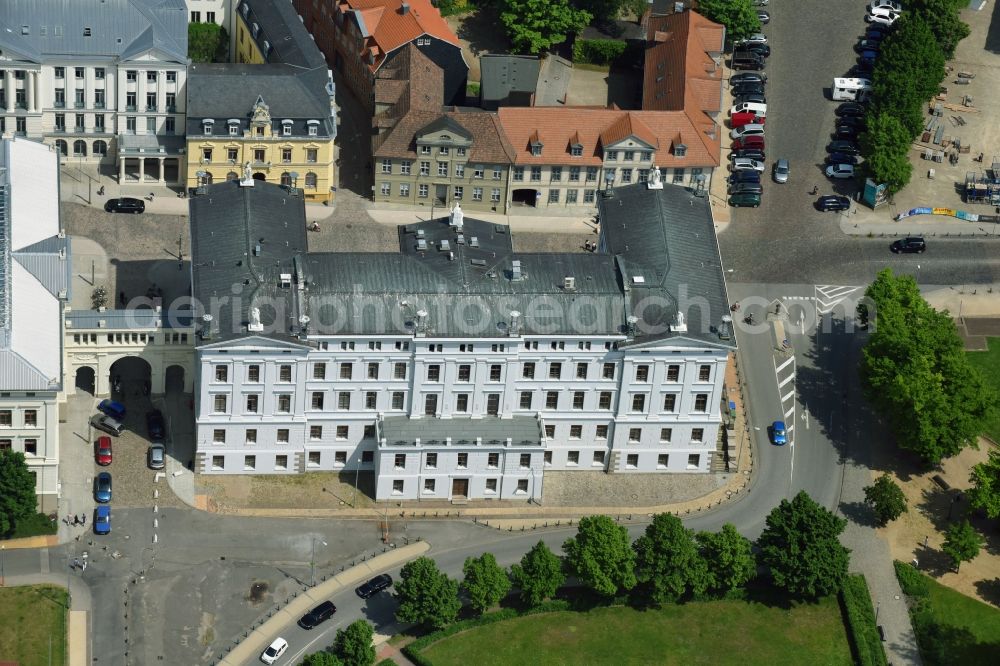 Schwerin from the bird's eye view: Building complex of the Staatskanzlei on Schlossstrasse in Schwerin in the state Mecklenburg - Western Pomerania, Germany