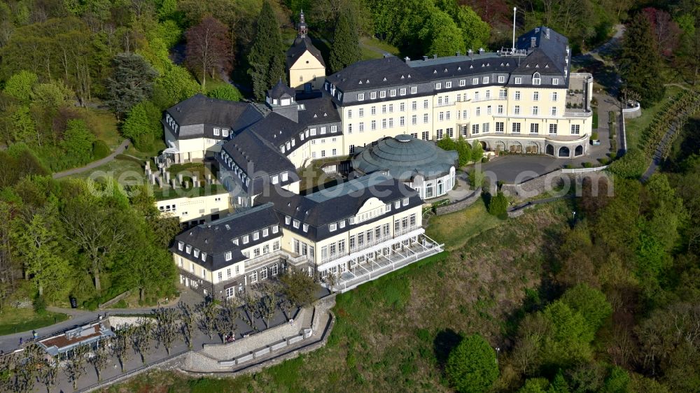 Aerial photograph Königswinter - Complex of the hotel building Steigenberger Grandhotel & Spa Petersberg in Koenigswinter in the state North Rhine-Westphalia, Germany