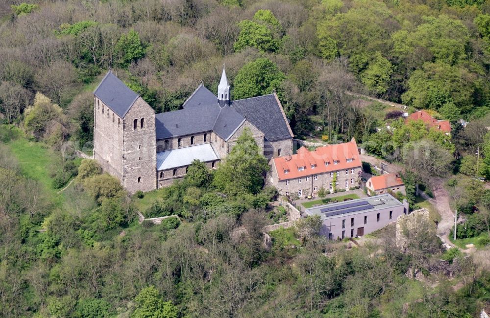 Aerial photograph Petersberg - Complex of buildings of the monastery Stiftskirche in Petersberg in the state Saxony-Anhalt