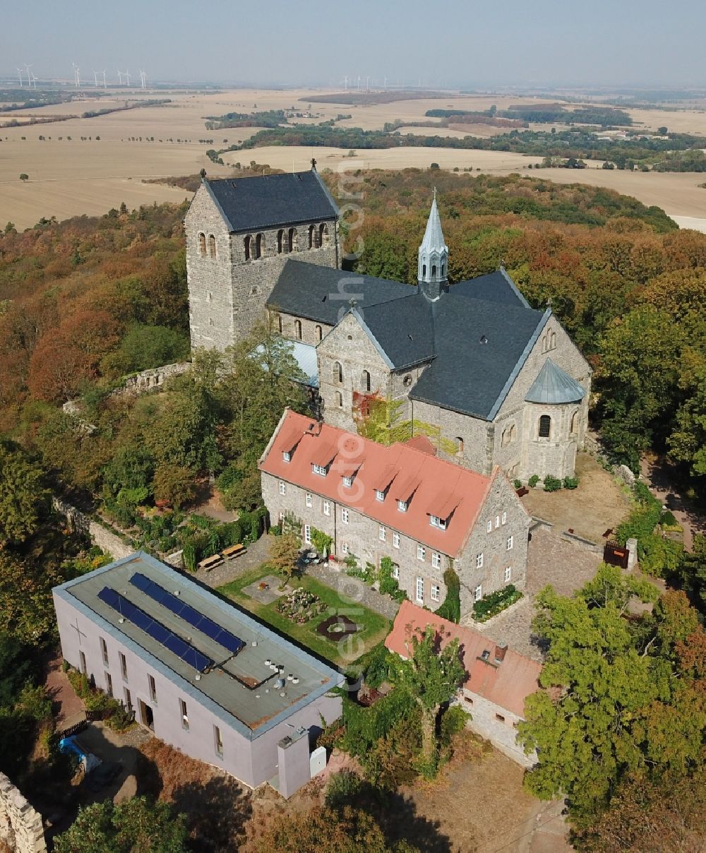 Aerial photograph Petersberg - Complex of buildings of the monastery Stiftskirche in Petersberg in the state Saxony-Anhalt