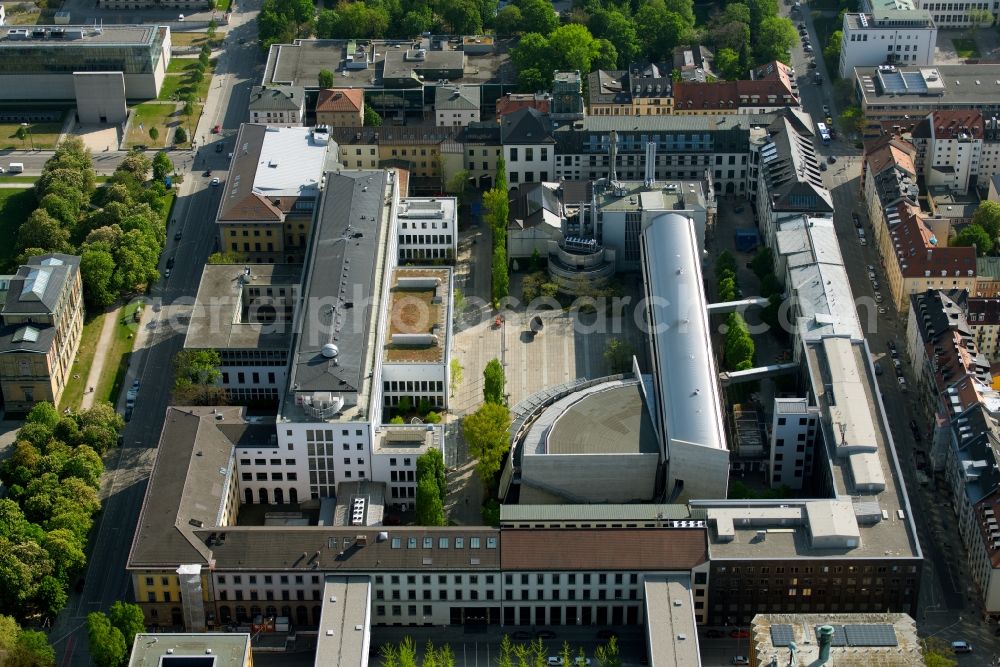 Aerial photograph München - University main area of the technical university in the district Maxvorstadt in Munich in the state Bavaria, Germany