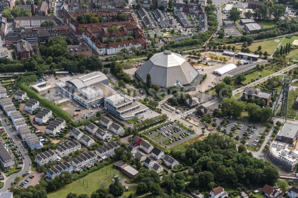 Oberhausen from the bird's eye view: Building complex of the education and training center Berufsfoerderungswerk der Bauindustrie NRW gGmbH on Vestische Strasse in Oberhausen at Ruhrgebiet in the state North Rhine-Westphalia, Germany