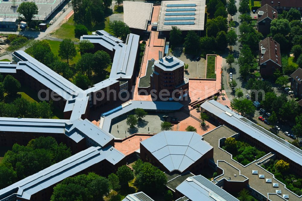 Aerial photograph Münster - Building complex of the further education and training center Education and Science Center of the Federal Finance Administration on Gescherweg Street in the district on street Gescherweg of Gievenbeck in Muenster in the federal state of North Rhine-Westphalia, Germany