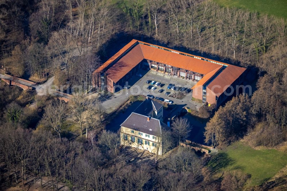 Gelsenkirchen from the bird's eye view: Building complex of the education and training center ZfsL Gelsenkirchen in of Luettinghofallee in Gelsenkirchen at Ruhrgebiet in the state North Rhine-Westphalia, Germany