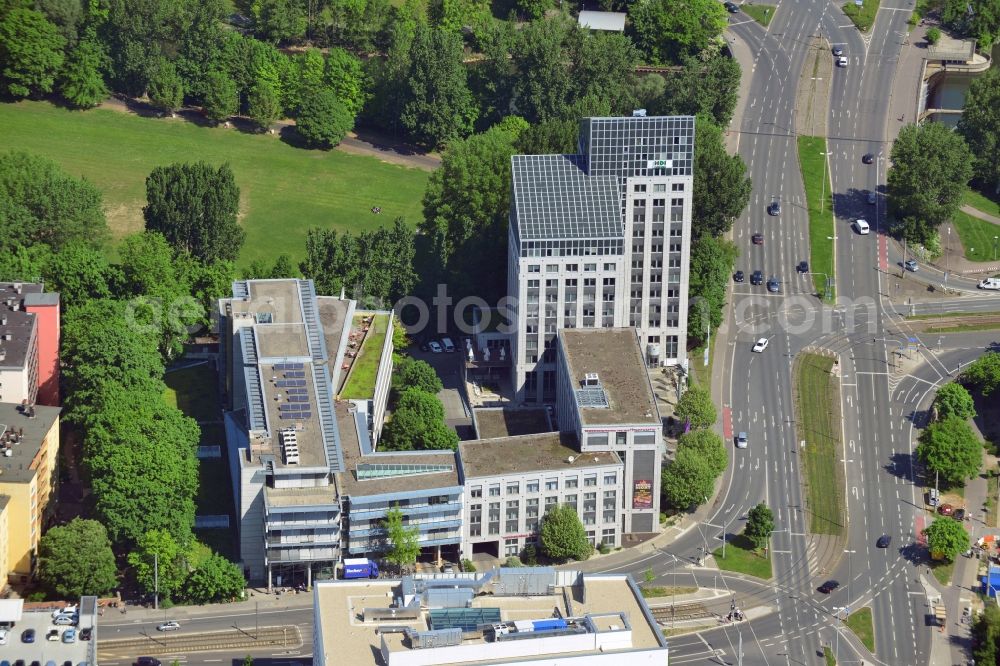 Aerial photograph Nürnberg - Complex of the hotel building Woehrdersee Hotel Mercure Nuernberg City and HDI insurance on the edge of the city centre of Nuremberg in the state of Bavaria. The business highrise stands behind the hotel complex