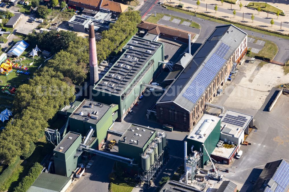 Schaufenberg from the bird's eye view: Building complex and factory premises for heat, energy and process technology of WEP Waerme-, Energie- und Prozesstechnik GmbH on Sophiastrasse in Hueckelhoven-Schaufenberg in the federal state of North Rhine-Westphalia, Germany