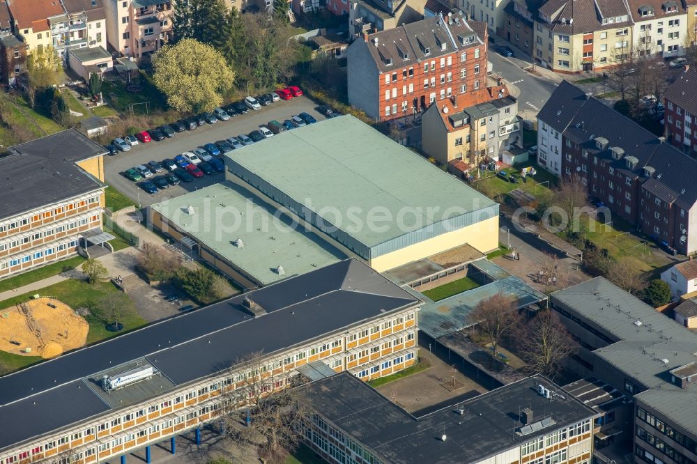 Aerial image Hamm - Building complex of the Vocational School Friedrich-List-Berufskolleg and Eduard-Spranger-Berufskolleg on Vorheider Weg in Hamm in the state North Rhine-Westphalia