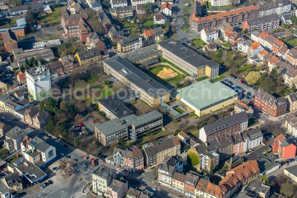 Aerial photograph Hamm - Building complex of the Vocational School Friedrich-List-Berufskolleg and Eduard-Spranger-Berufskolleg on Vorheider Weg in Hamm in the state North Rhine-Westphalia