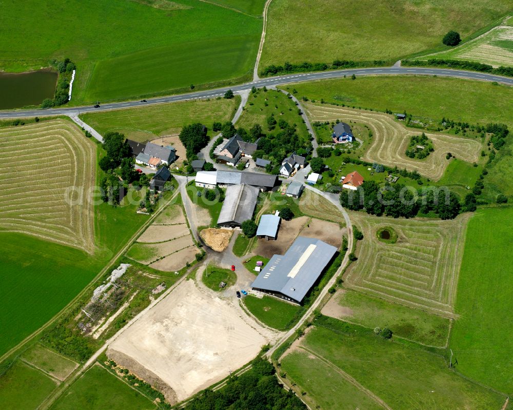 Dörflas from above - Homestead and farm outbuildings on the edge of agricultural fields in Dörflas in the state Bavaria, Germany