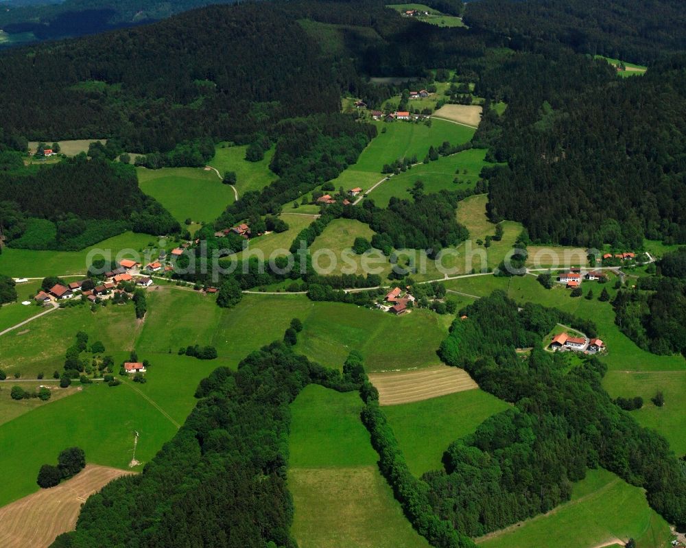 Aerial photograph Hiening - Homestead and farm outbuildings on the edge of agricultural fields in Hiening in the state Bavaria, Germany