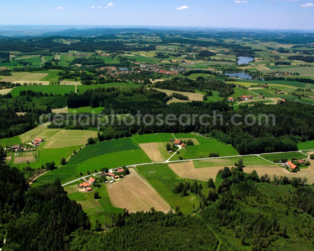 Hirschberg from above - Homestead and farm outbuildings on the edge of agricultural fields in Hirschberg in the state Bavaria, Germany