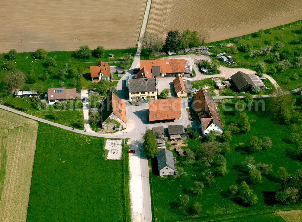 Lindenau from the bird's eye view: Homestead and farm outbuildings on the edge of agricultural fields in Lindenau in the state Baden-Wuerttemberg, Germany