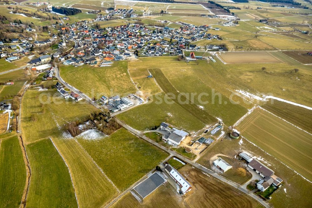 Aerial image Thülen - Homestead of a farm on the outskirts in Thuelen in the state North Rhine-Westphalia, Germany