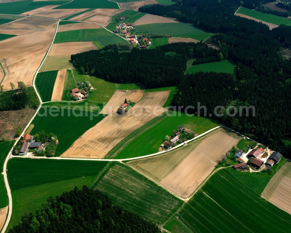 Aerial image Padering - Homestead and farm outbuildings on the edge of agricultural fields in Padering in the state Bavaria, Germany