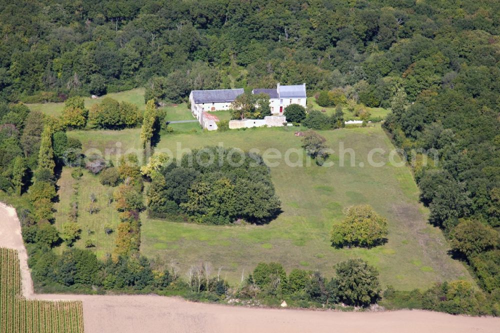 Charce Saint Ellier sur Aubance from the bird's eye view: Farm on the edge of cultivated fields in Charce Saint Ellier sur Aubance in Pays de la Loire, France