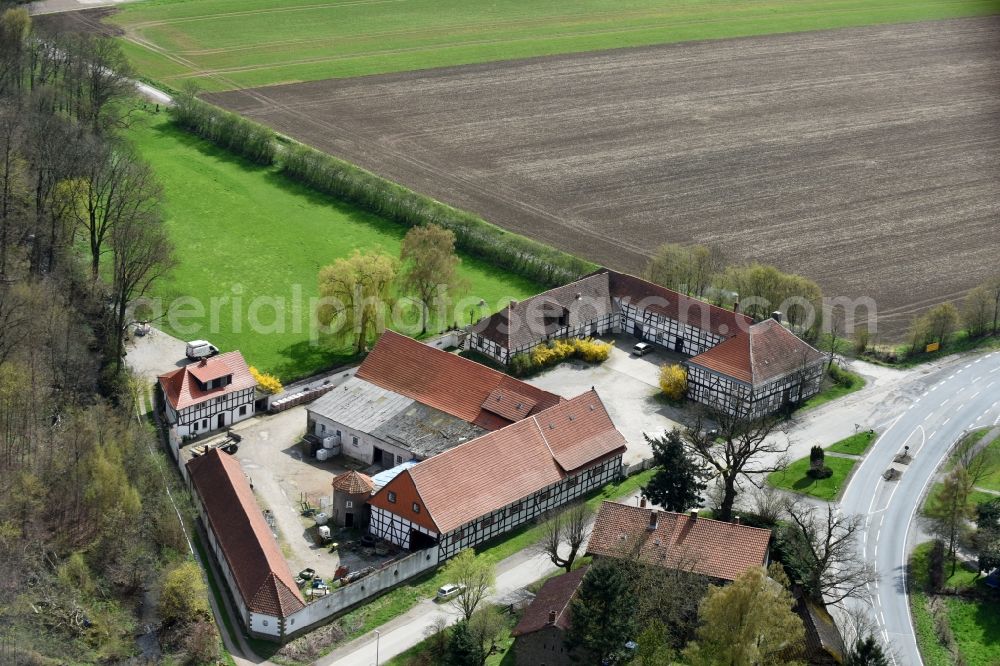 Aerial photograph Hahausen - Farm on the edge of cultivated fields in Hahausen in the state Lower Saxony