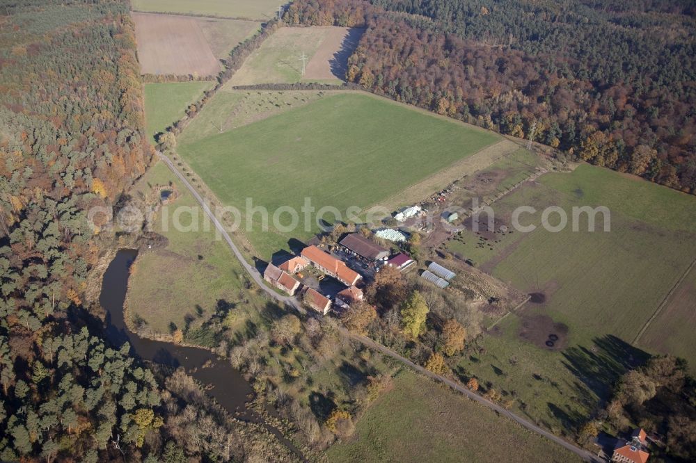 Heusenstamm from the bird's eye view: Farm on the edge of cultivated fields in the district Rembruecken in Heusenstamm in the state Hesse, Hofgut Patershausen