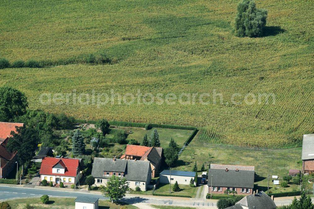 Aerial photograph Parmen Nordwestuckermark - Farm on the edge of cultivated fields in Parmen - Nordwestuckermark in the state Brandenburg