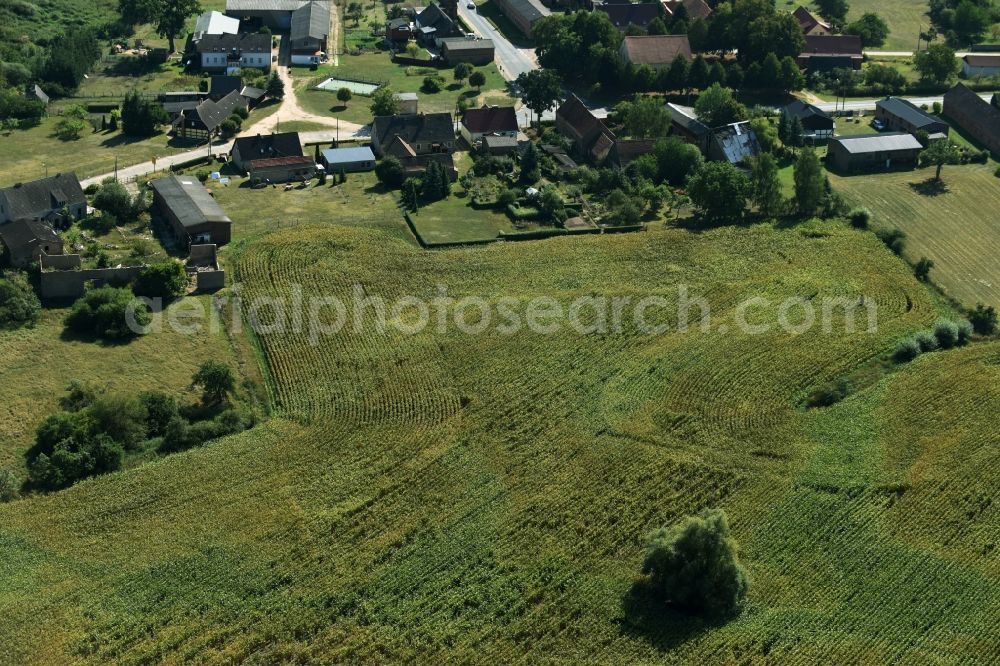 Aerial photograph Parmen Nordwestuckermark - Farm on the edge of cultivated fields in Parmen - Nordwestuckermark in the state Brandenburg