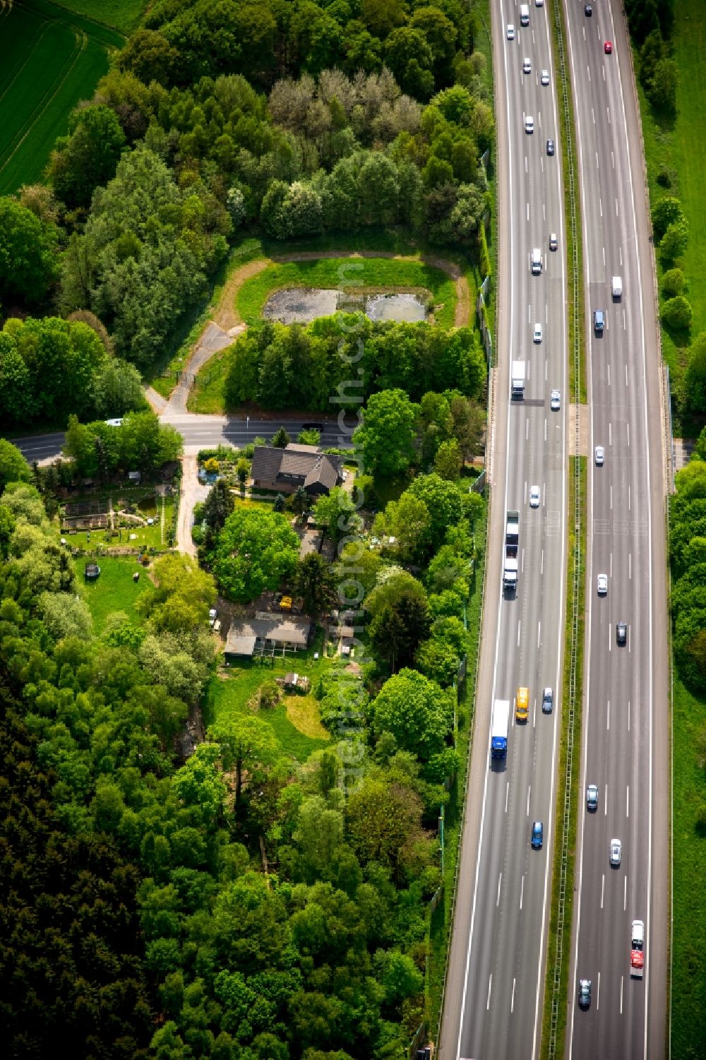 Aerial image Gevelsberg - Farm on the edge of the highway E37 near Gevelsberg in the state North Rhine-Westphalia