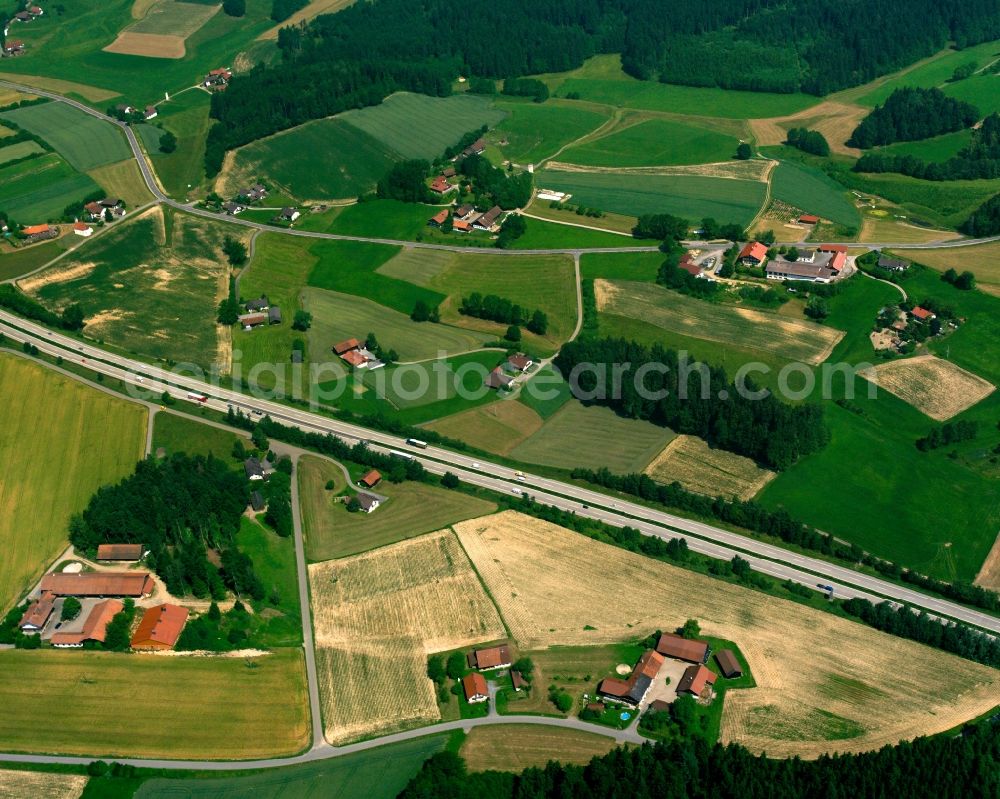 Aerial image Höhl - Homesteads and farms with outbuildings on the edge of agricultural fields on the BAB A3 in Hoehl in the state Bavaria, Germany