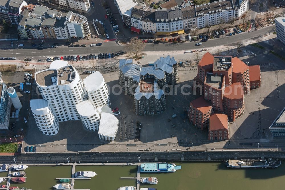 Aerial photograph Düsseldorf - Duesseldorf buildings of the architect Gehry. ACHTUNG! NUR ZUR REDAKTIONELLEN VERWENDUNG! ATTENTION! EDITORIAL USE ONLY!