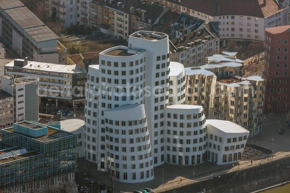 Aerial photograph Düsseldorf - Duesseldorf buildings of the architect Gehry. ACHTUNG! NUR ZUR REDAKTIONELLEN VERWENDUNG! ATTENTION! EDITORIAL USE ONLY!