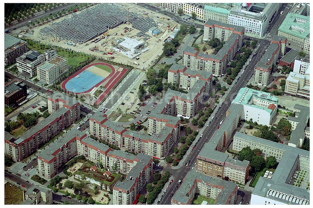 Berlin from above - Wohngebiet auf dem Gelände der alten Reichkanzelei an der Wilhelmstraße in Berlin - Mitte - früher Grenzstreifen zu Westberlin.