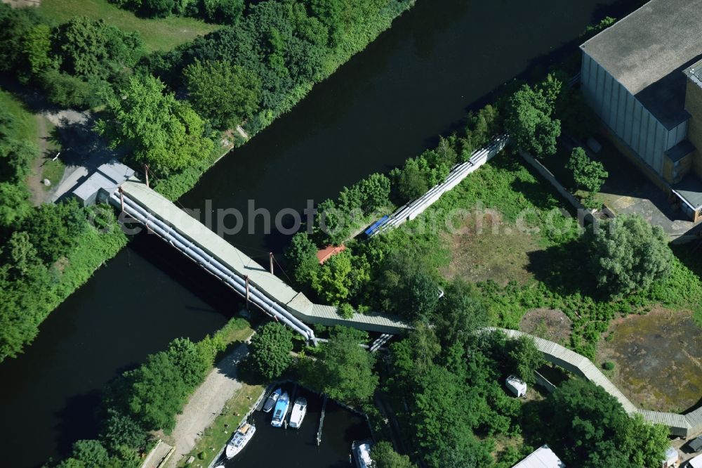 Berlin from the bird's eye view: Site of the substation for voltage conversion and electrical power supply Steglitz an der Birkbuschstrasse in Berlin