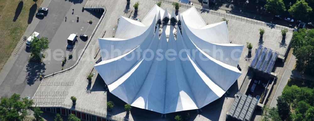 Berlin from above - Event and music-concert grounds of the Arena Tempodrom on Moeckernstrasse in the district Kreuzberg in Berlin, Germany