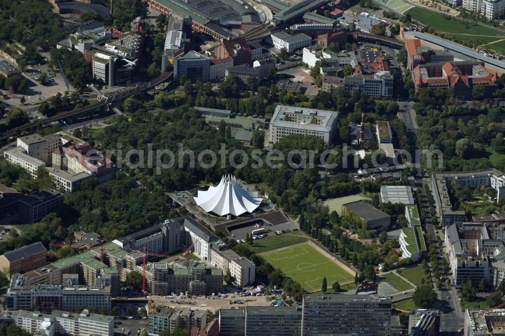 Aerial image Berlin - Event and music-concert grounds of the Arena Tempodrom on Moeckernstrasse in the district Kreuzberg in Berlin, Germany