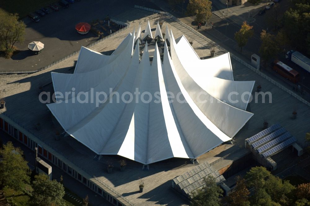 Aerial image Berlin - Event and music-concert grounds of the Arena Tempodrom on Moeckernstrasse in the district Kreuzberg in Berlin, Germany