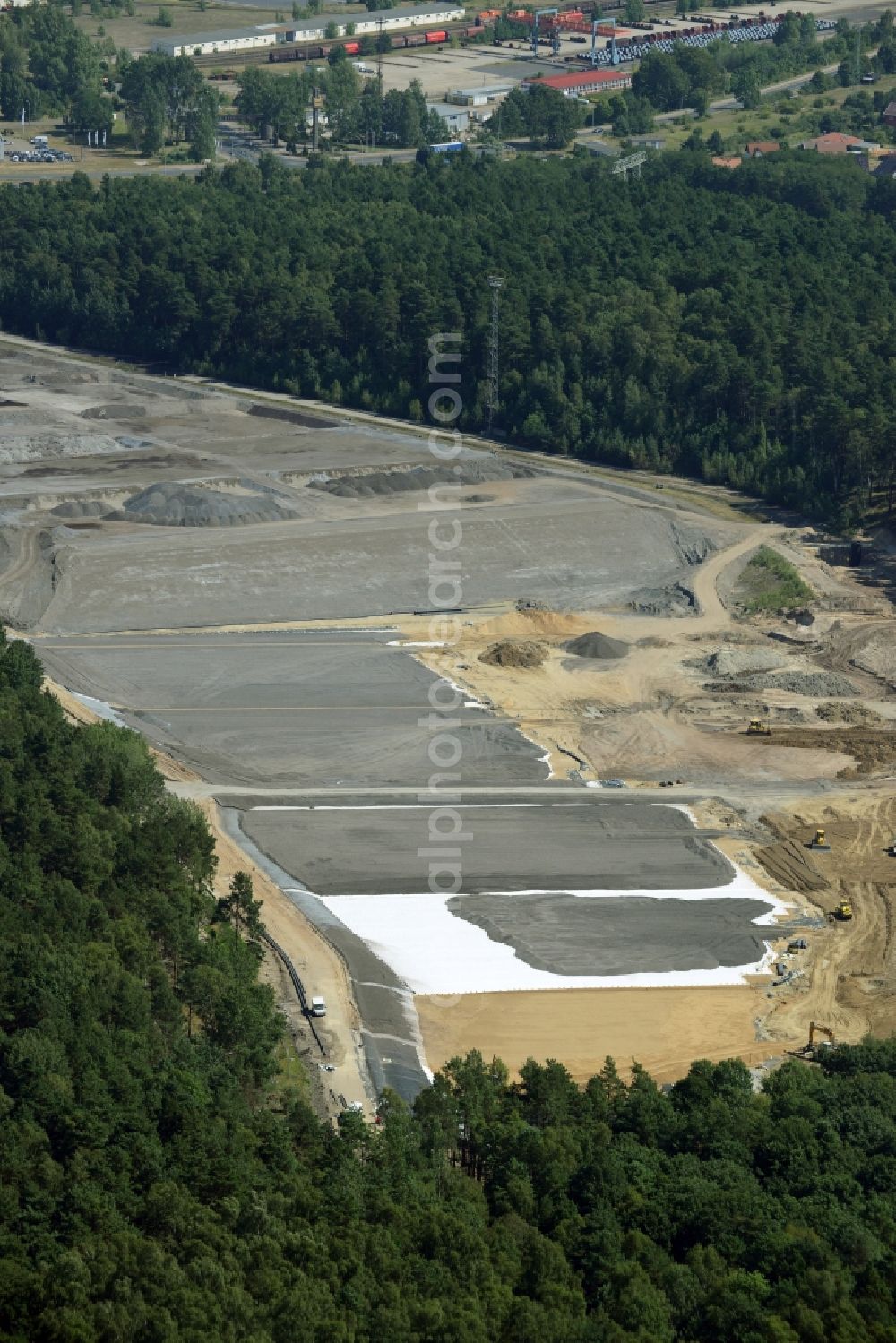 Aerial photograph Eisenhüttenstadt - Site of heaped landfill in Eisenhuettenstadt in the state Brandenburg